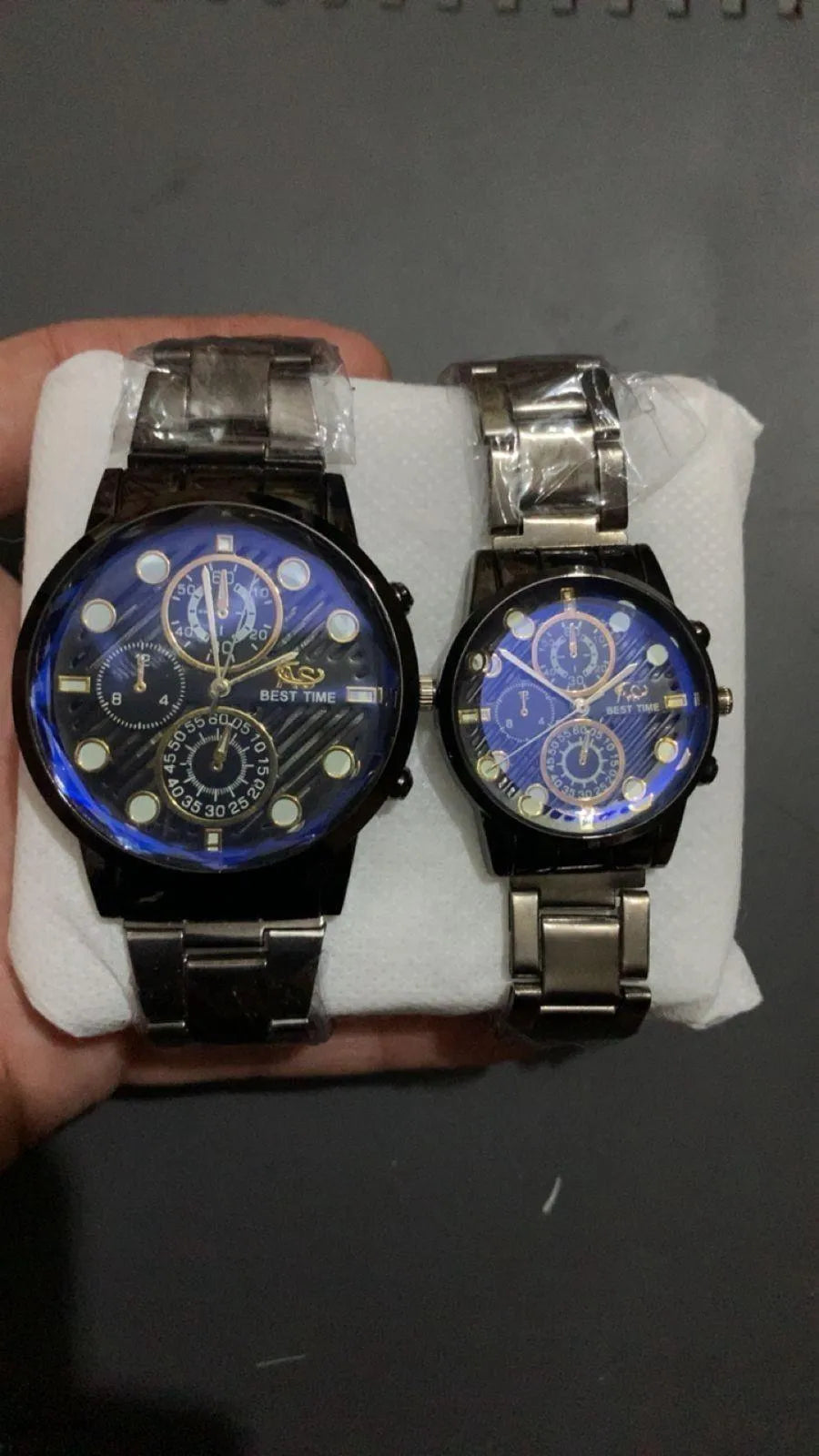 Couple Watches Set - 2 Pcs  for Men & Women