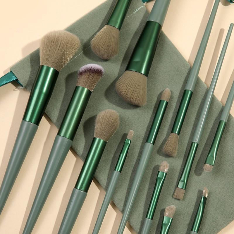 Ultimate 13 Pcs Makeup Brushes Set - Perfect Accessory for Flawless Application